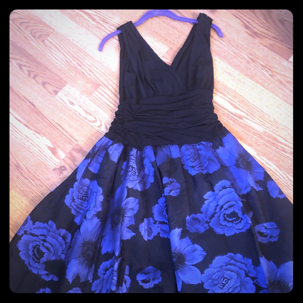 VINTAGE 🎊 DRESS